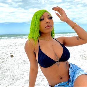 13x4 Green lace wig